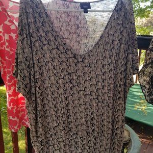 XL Mossimo Top. Very roomy with lots of stretch